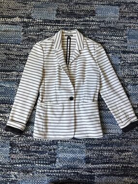 BOGO Express Striped White and Gray Single-Button Blazer